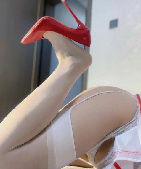 为什么老师会在这里第一季全集